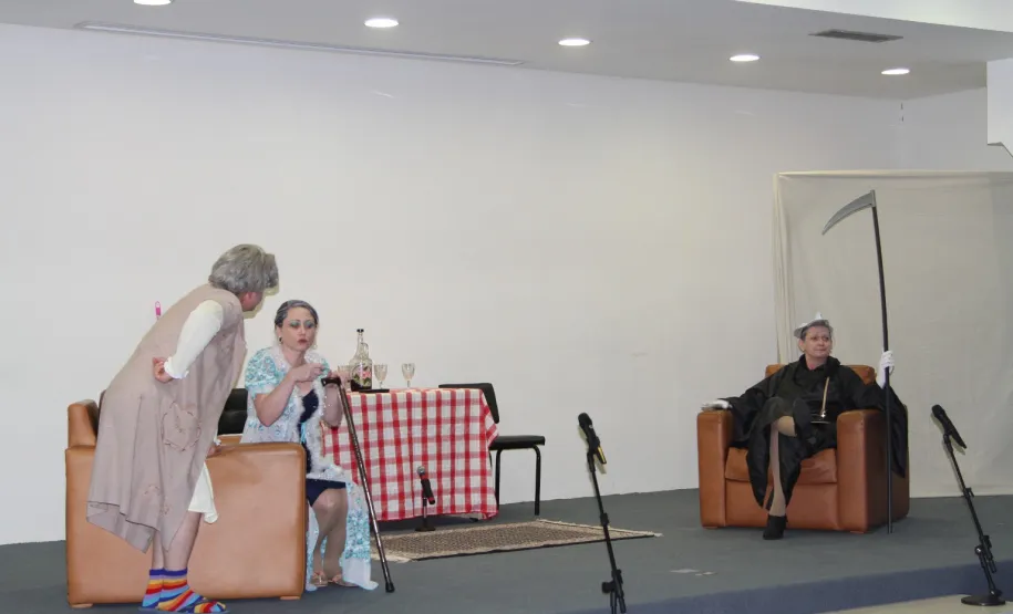 Teatro SIPAT 2013 "Três Malas, Um Destino". Tania Wolkmann, Solange Hidalgo, Gil Priandi e Pedro Colodi