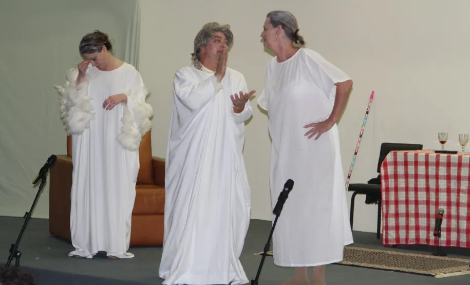 Teatro SIPAT 2013 "Três Malas, Um Destino". Tania Wolkmann, Solange Hidalgo, Gil Priandi e Pedro Colodi