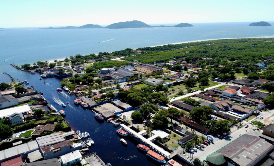Terminal de embarque - Pontal do Sul