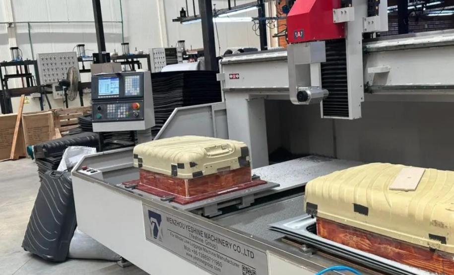 Instalação de fábrica de malas em Agudos do Sul contou com apoio de plataforma do Estado